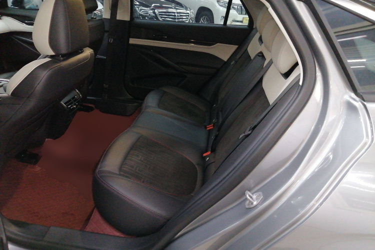 福特 蒙迪欧 2022款 改款 EcoBoost 245 豪华型中控内饰21