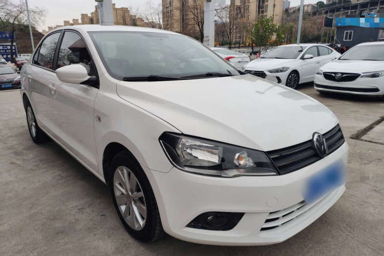 大众 捷达 2015款 1.6L 手动舒适型车身外观3