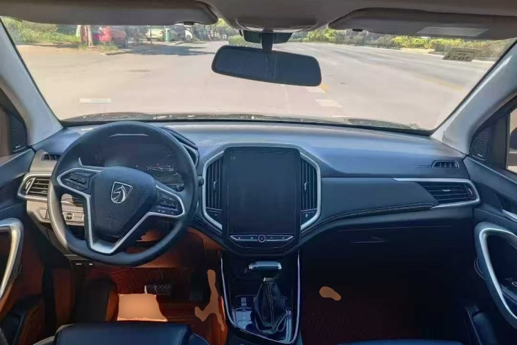 宝骏530 2021款 全球车周年纪念版 1.5T CVT豪华型 5座中控内饰12