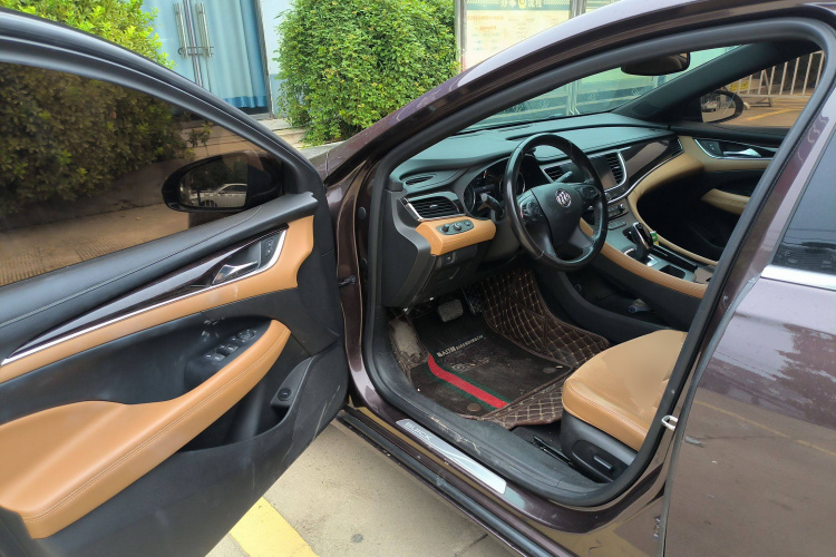 别克 君越 2016款 20T 精英型中控内饰7003