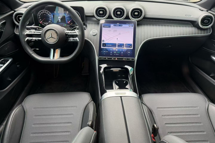 奔驰C级 2023款 改款二 C 260 L 运动版中控内饰7004