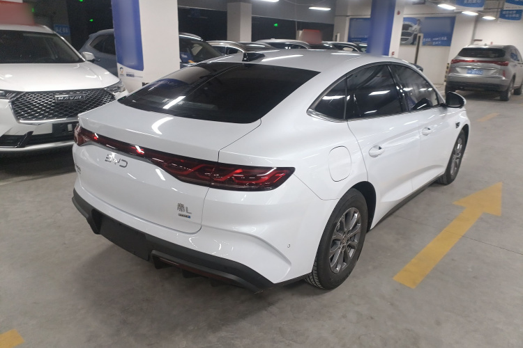 比亚迪 秦L 2025款 DM-i 智驾版 80KM领先型车身外观7