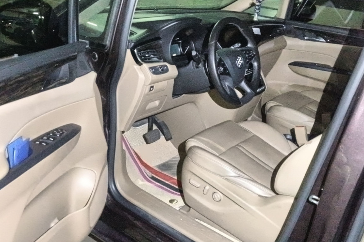 别克GL8 2017款 ES 28T 豪华型 国V中控内饰7003