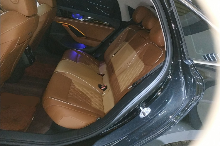 大众 迈腾 2024款 380TSI DSG尊贵版大迈包中控内饰21