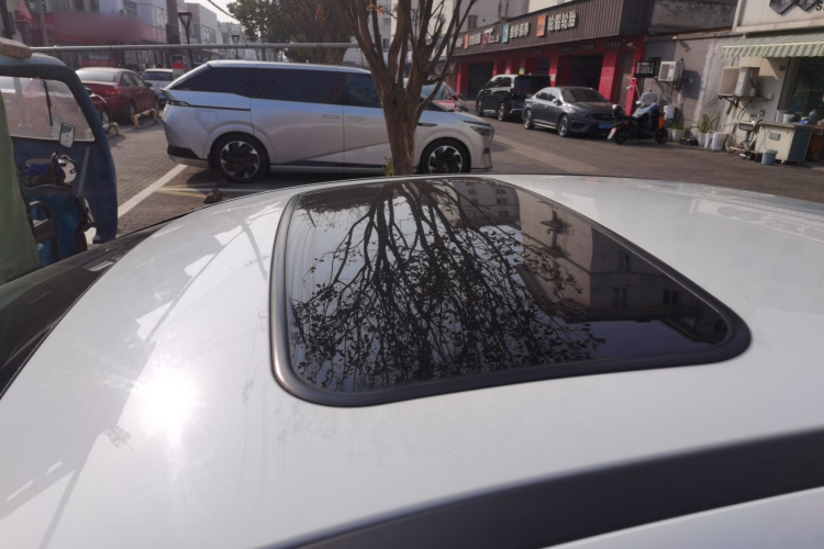 福特 福克斯 2018款 三厢经典 EcoBoost 125 自动超能风尚型智行版局部细节57