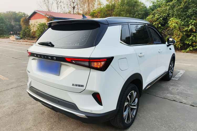 五菱汽车 五菱星辰 2021款 1.5T CVT星辉版车身外观7