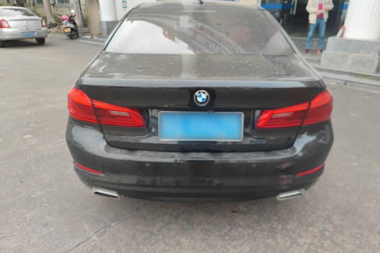 宝马5系 2018款 528Li 上市特别版车身外观6004