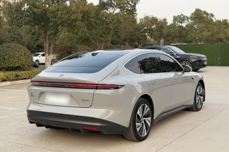 蔚来ET5 2022款 75kWh车身外观6006