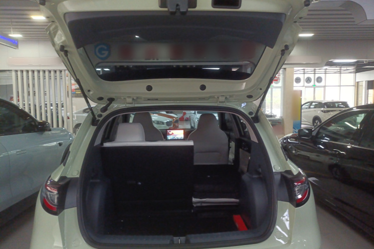 吉利银河 星愿 2025款 310km 青春版机舱底盘23