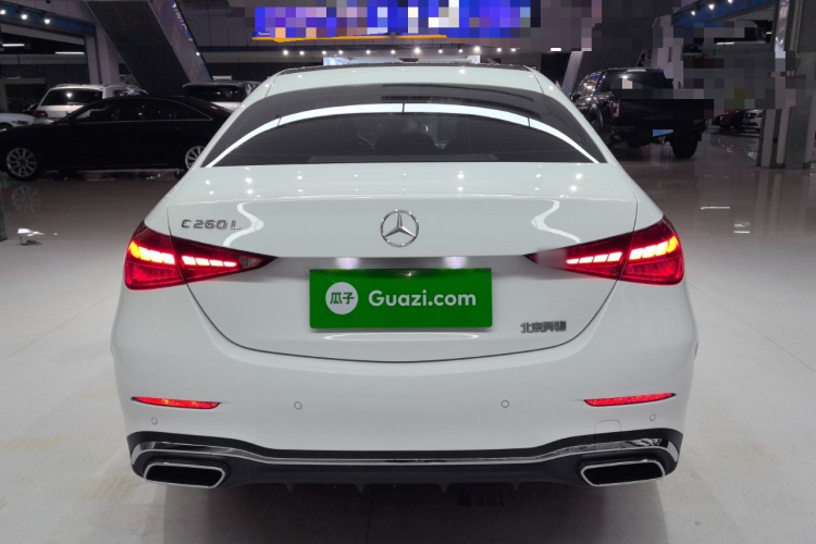 奔驰C级 2023款 改款 C 260 L 运动版车身外观6