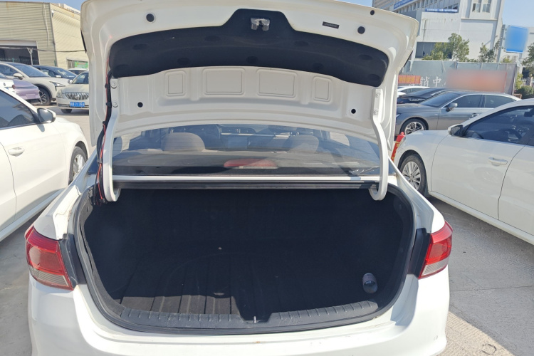 起亚K2 2017款 三厢 1.4L MT GLS机舱底盘23