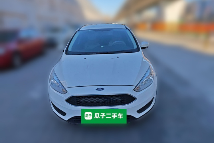 福特 福克斯 2018款 两厢经典 1.6L 自动舒适型智行版车身外观2