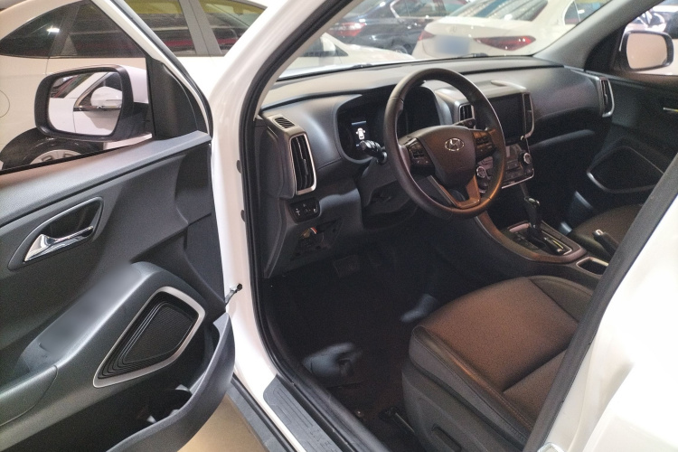 北京现代ix35 2019款 2.0L 自动两驱智勇·畅享版 国VI中控内饰20