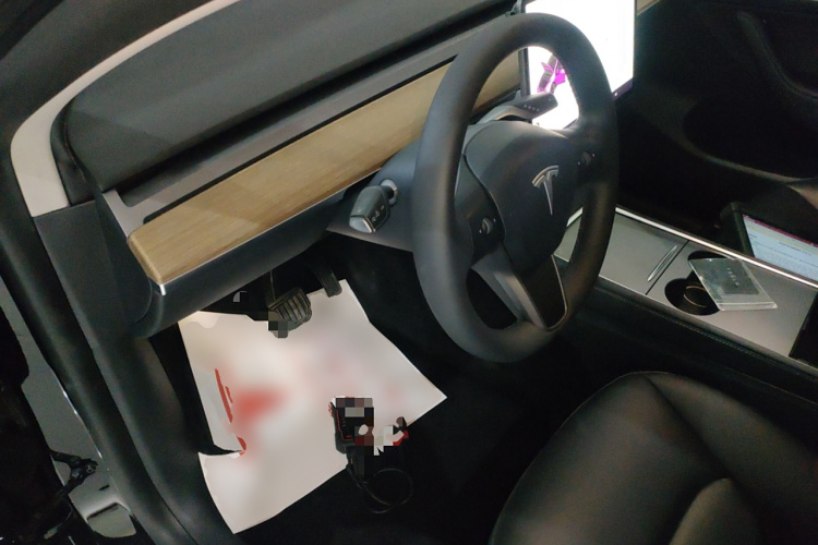 特斯拉 Model Y 2021款 标准续航后驱版中控内饰20