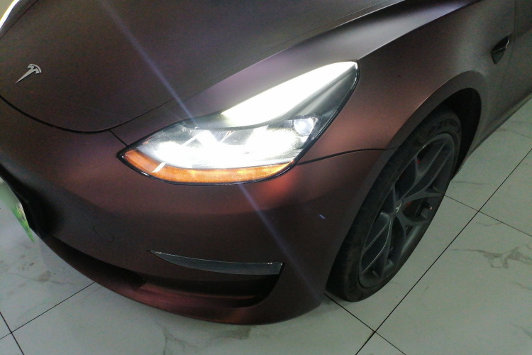 特斯拉 Model 3 2022款 Performance高性能全轮驱动版局部细节36