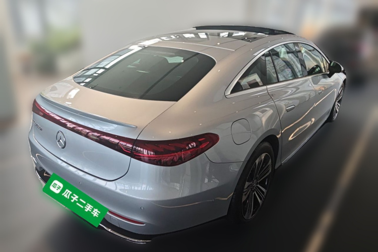 奔驰EQS 2023款 450+ 先锋版车身外观7