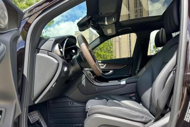 奔驰GLC 2020款 改款 GLC 300 L 4MATIC 动感型中控内饰7002