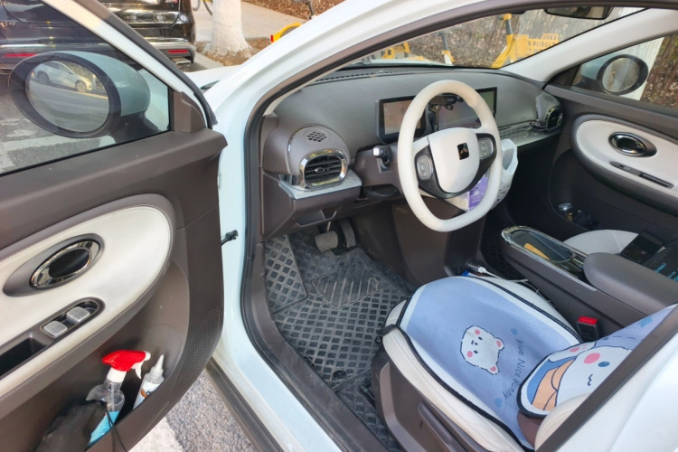 江淮钇为 钇为3 2023款 505km 冠军版中控内饰7003