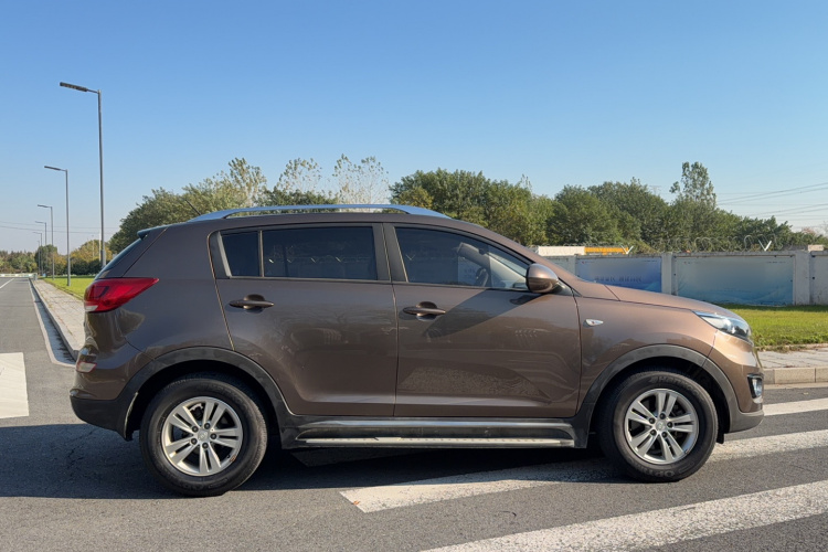 起亚 智跑 2015款 2.0L 自动两驱版GL车身外观6006