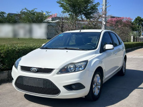 福特 福克斯 2013款 两厢经典 1.8L 自动基本型