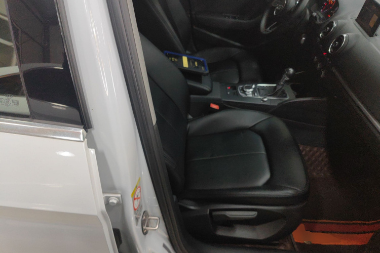 奥迪A3 2020款 改款 Limousine 35 TFSI 进取型 国VI局部细节41