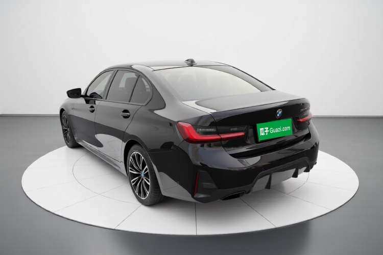 宝马3系 2023款 325Li M运动曜夜套装车身外观5