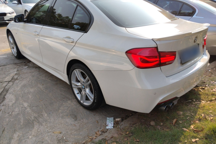 宝马3系 2018款 320i M运动套装车身外观4