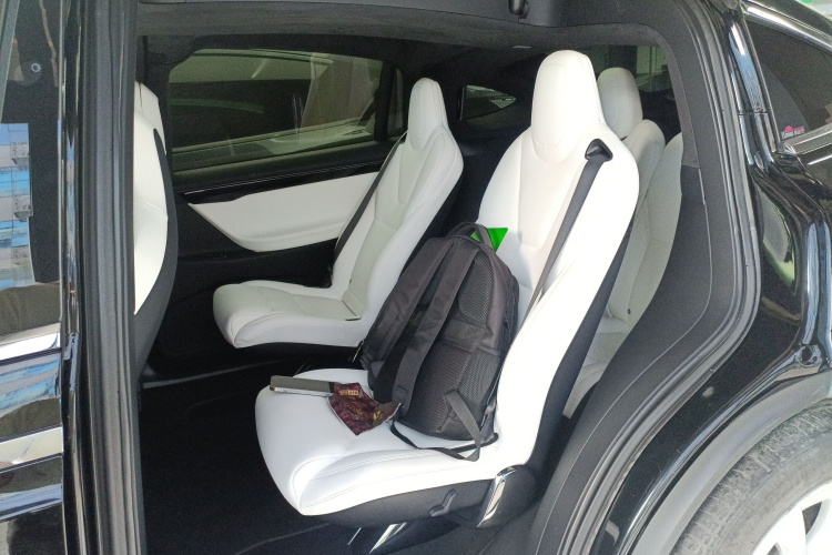 特斯拉 Model X 2019款 标准续航版中控内饰7004