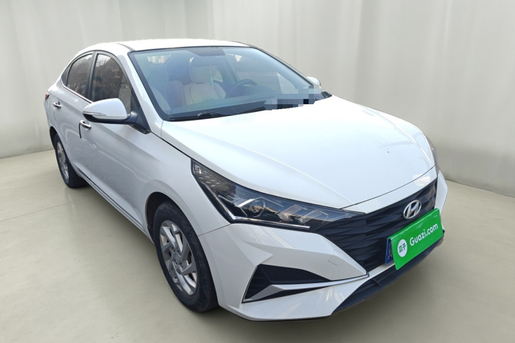 现代 悦纳 2020款 1.4L 手动GLS炫酷版车身外观3