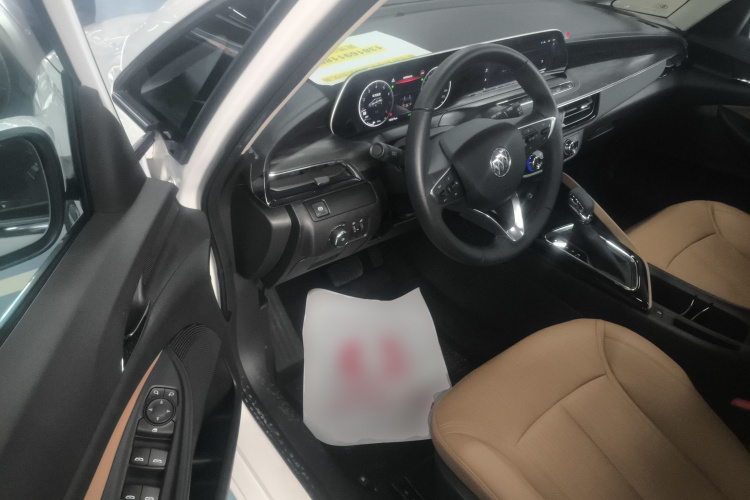 别克GL6 2021款 323T 轻混动互联豪华型中控内饰20