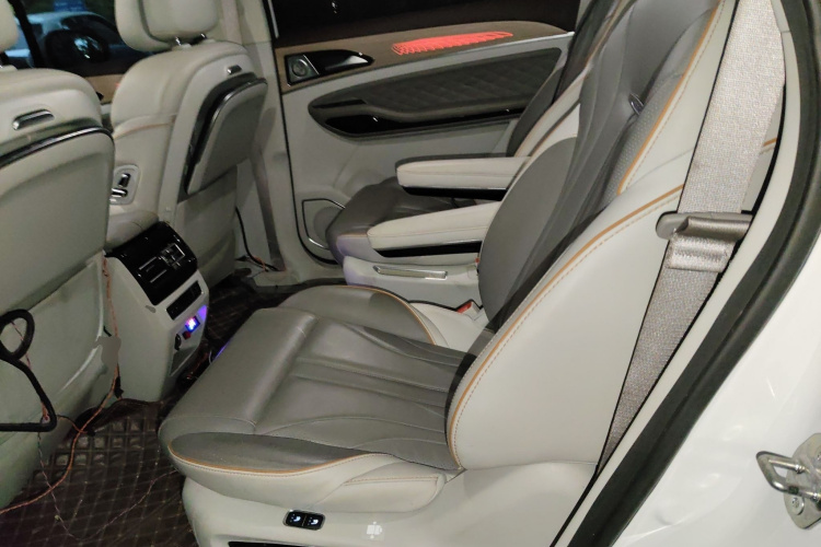 东风风行 风行游艇 2022款 1.5T DCT揽月版中控内饰7004