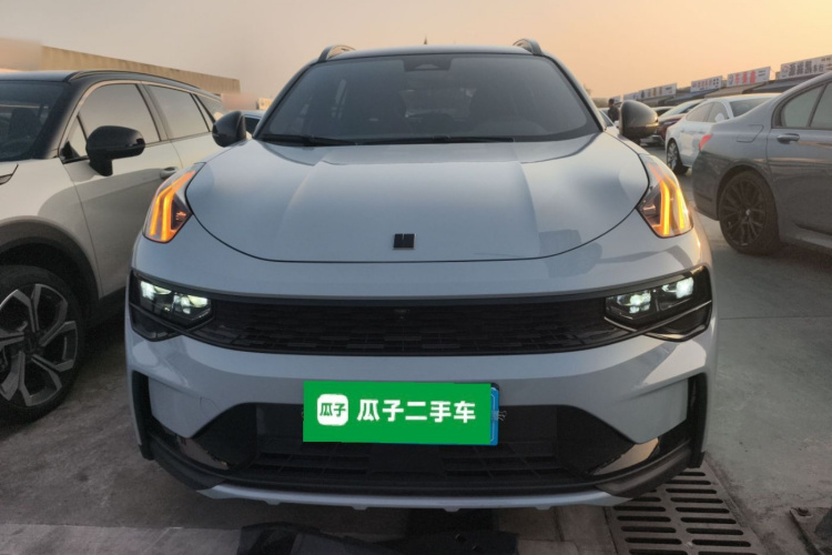 领克01 2023款 1.5TD EM-F PM车身外观2