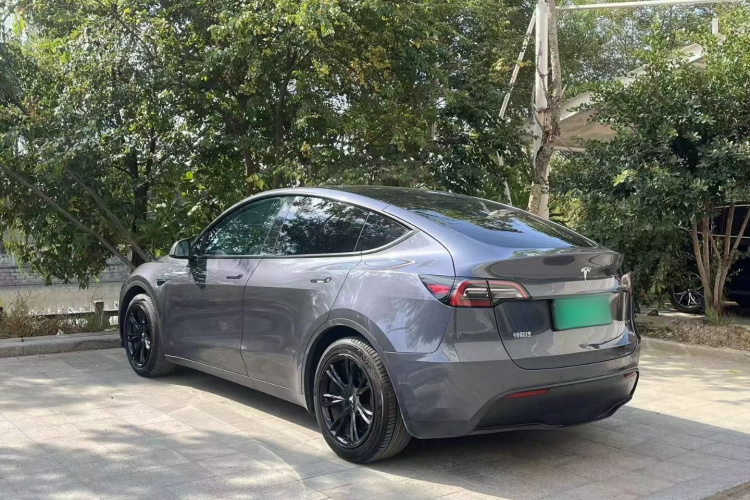 特斯拉 Model Y 2022款 后轮驱动版车身外观6004