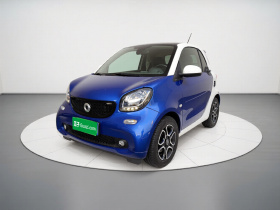 smart fortwo 2019款 0.9T 66千瓦硬顶先锋版 国VI