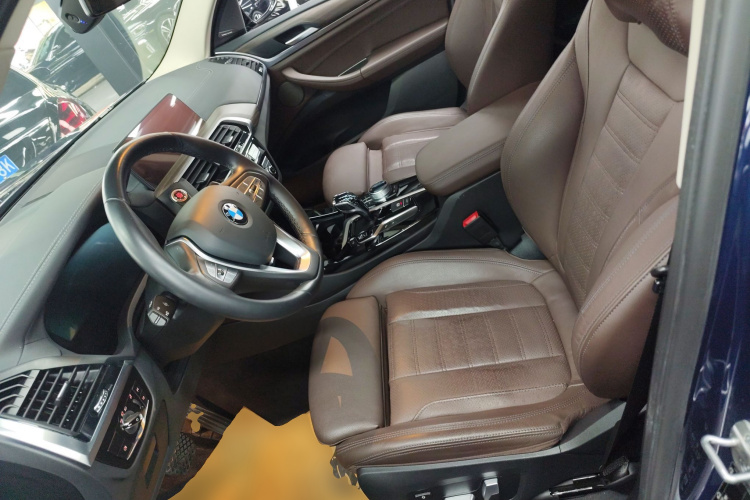 宝马X3 2021款 xDrive28i 豪华套装局部细节19