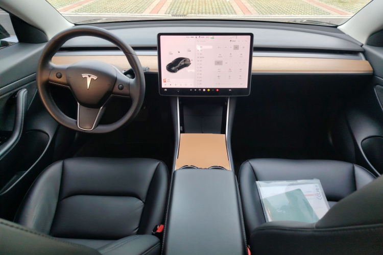 特斯拉 Model 3 2020款 标准续航后驱升级版中控内饰12