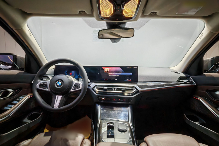 宝马3系 2023款 325Li M运动套装中控内饰7003