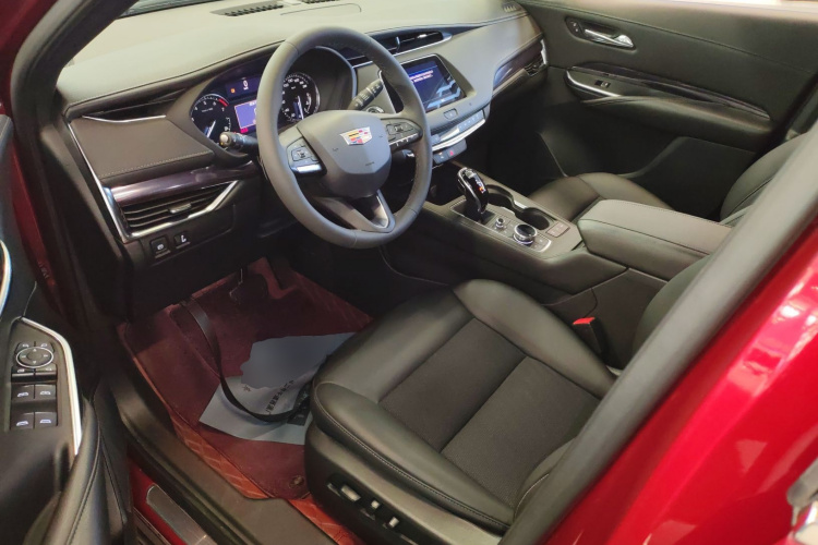 凯迪拉克XT4 2021款 28T 两驱技术型中控内饰19