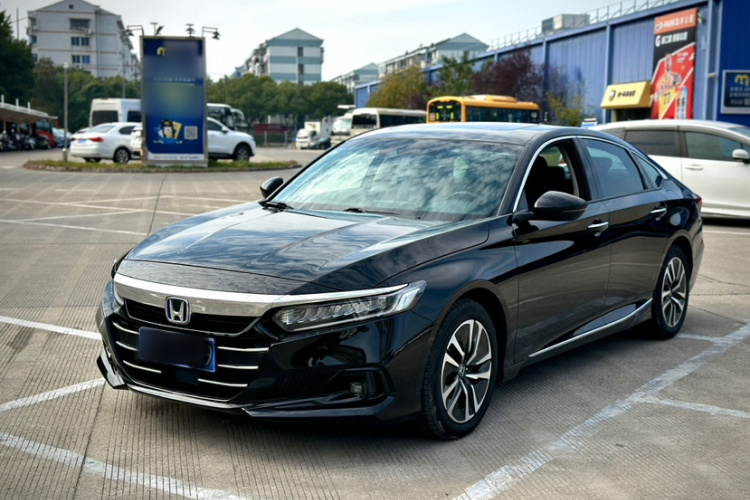 本田 雅阁 2022款 锐·混动 2.0L 锐领版车身外观1