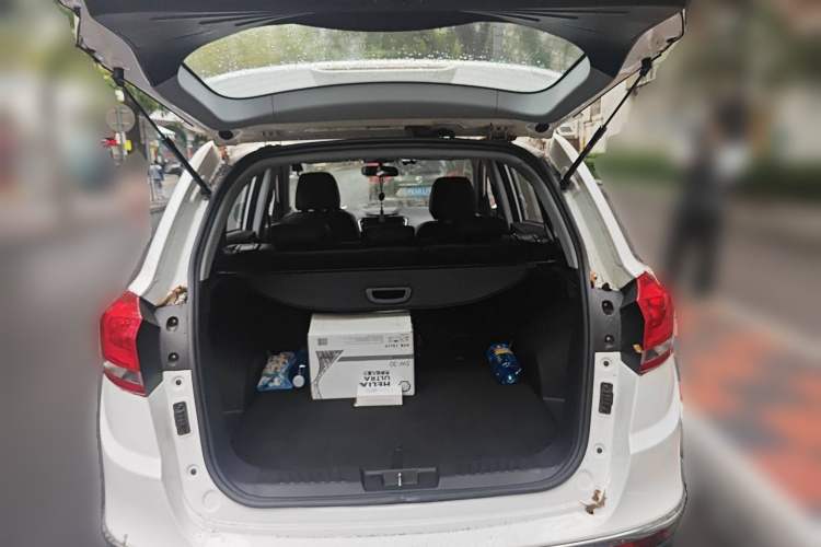 奇瑞 瑞虎5 2016款 2.0L 手动家悦版中控内饰23