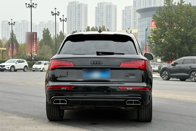 奥迪Q5L 2022款 45T 豪华动感型车身外观6002