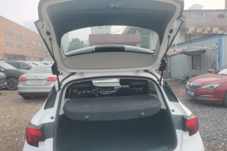 别克 威朗 2016款 两厢 15S 自动领先型局部细节23