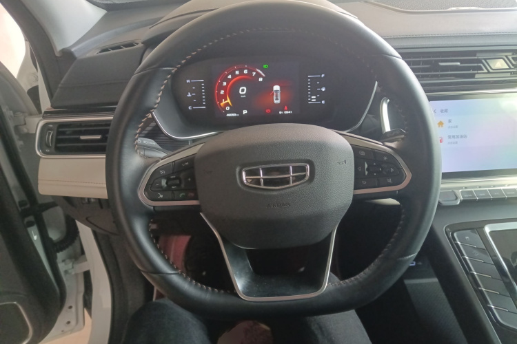 吉利汽车 2022款 博越X 1.8TD DCT智慧型中控内饰13