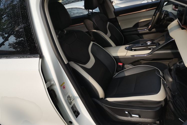 哈弗H6 2021款 第三代 1.5T 自动两驱Supreme局部细节41