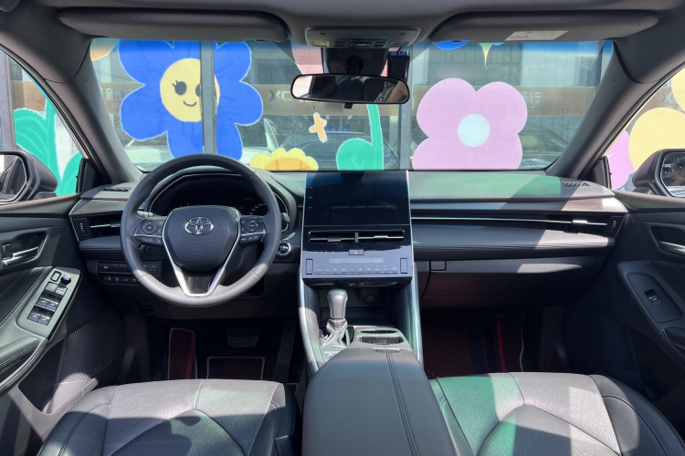 丰田 亚洲龙 2022款 2.0L 豪华版中控内饰7003