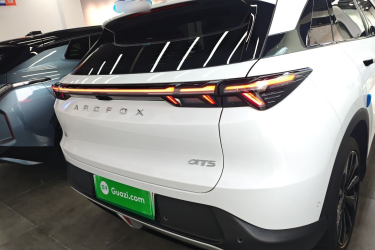 ARCFOX极狐 极狐 阿尔法T5(ARCFOX αT5) 2024款 660 MAX车身外观6004