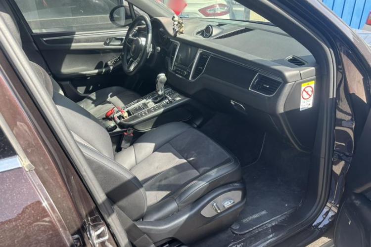 保时捷 2017款  Macan 2.0T中控内饰7001