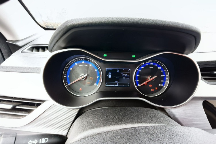 吉利汽车 远景 2020款 1.5L 手动亚运版中控内饰7009