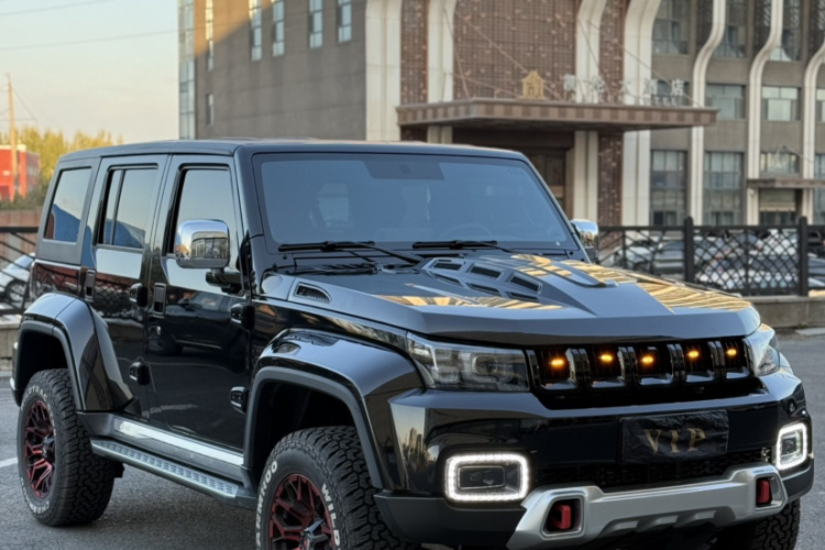 北京BJ40 2024款 2.0T 城市猎人荣耀版车身外观6001