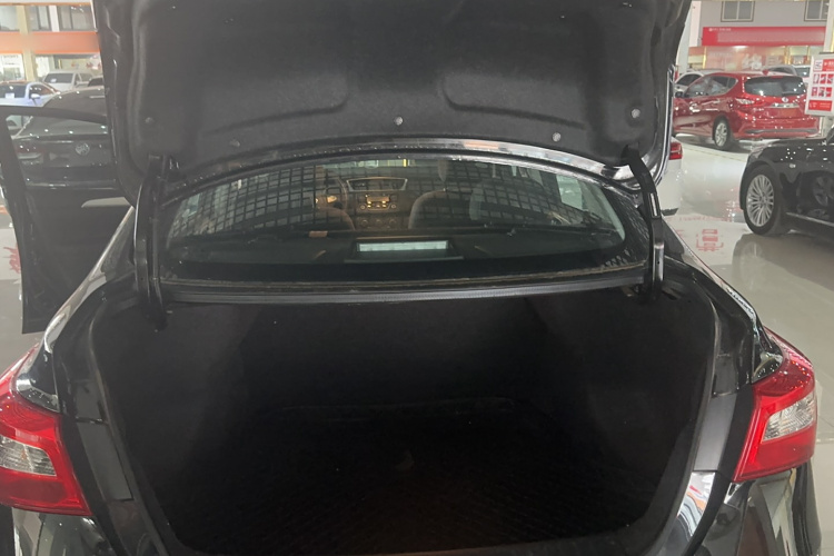 日产 轩逸 2024款 经典 1.6XE CVT舒适版局部细节23